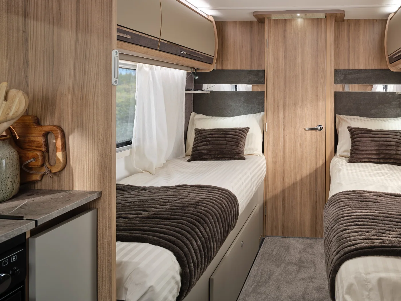 Fixed twin single beds in the 2027 Bailey Unicorn Deluxe Cadiz