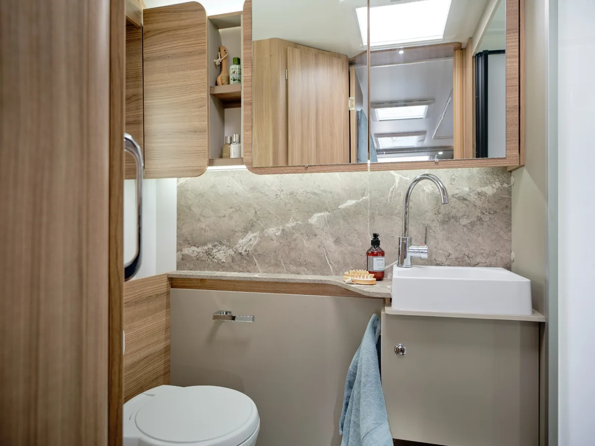 2027 Bailey Unicorn Deluxe Madrid full-width rear washroom