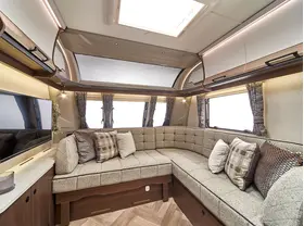 Coachman Laser 855 Xtra lounge