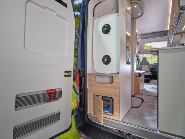 Bailey Endeavour B64